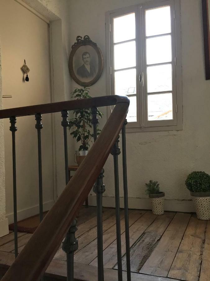 סנטה Une Chambre En Ville מראה חיצוני תמונה